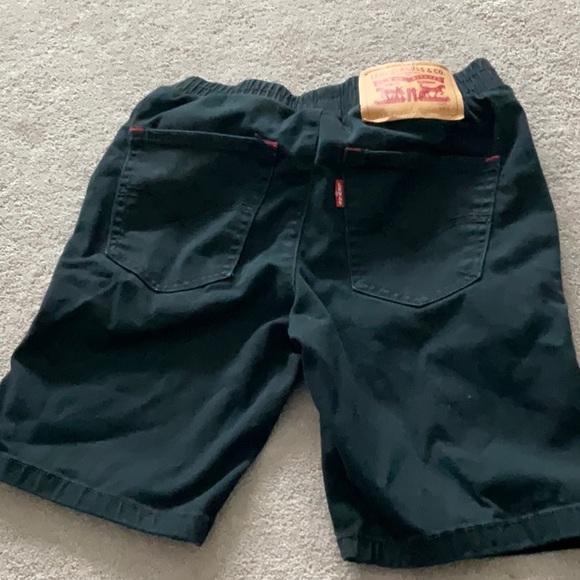 Boys Levi’s slim fit short black, elastic waist - Picture 4 of 6